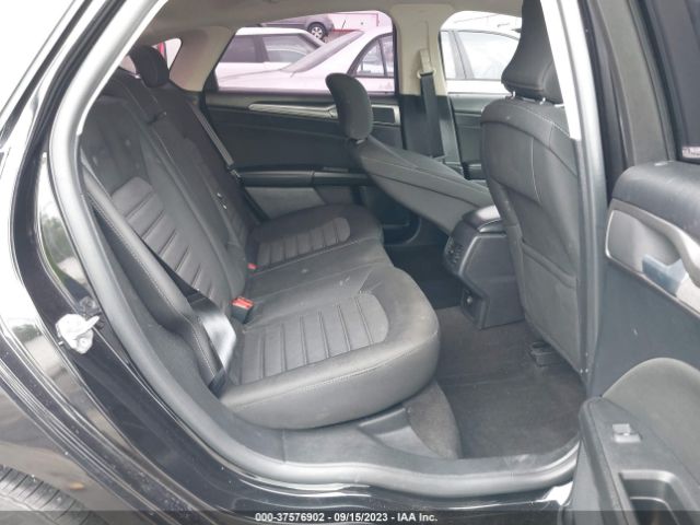 3FA6P0LU2KR237358 Ford Fusion Hybrid Se