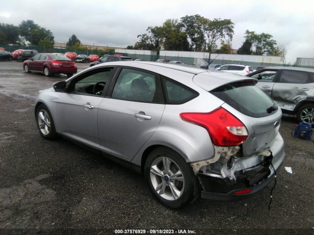 Ford FOCUS SE 2014 1FADP3K21EL315723 Image 3