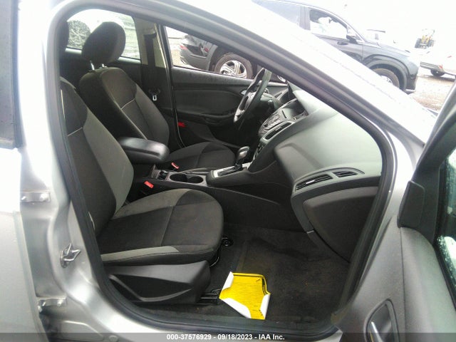 Ford FOCUS SE 2014 1FADP3K21EL315723 Image 5