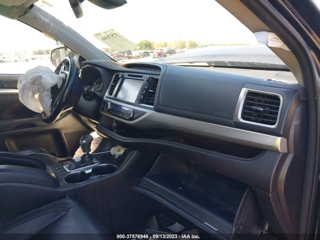Toyota Highlander Xle/se 2017 5TDJZRFH1HS509812 Image 5