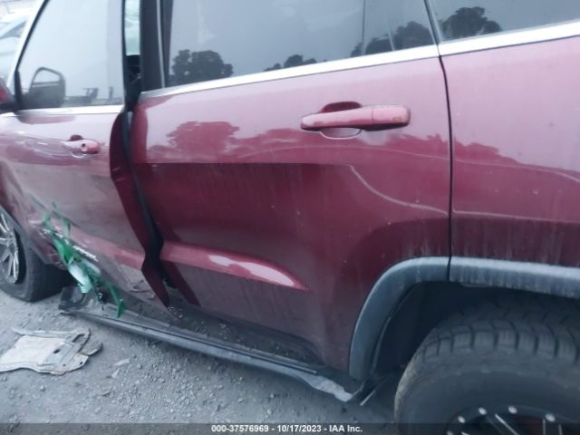 1C4RJEAG1HC740244 Jeep Grand Cherokee Laredo