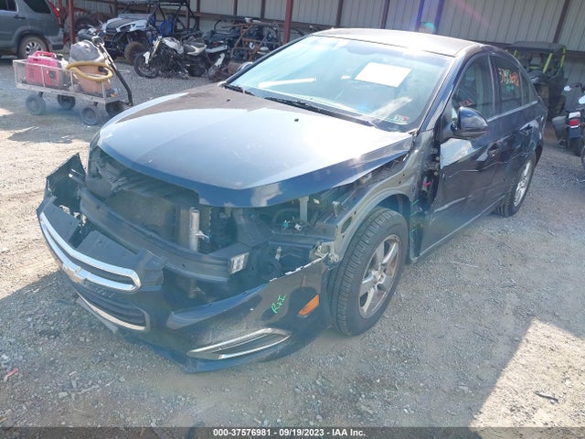 Chevrolet Cruze 1lt Auto 2015 1G1PC5SB6F7270179 Image 2
