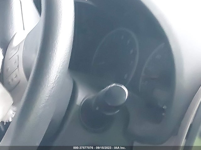 2013 TOYOTA COROLLA L/LE/S VIN: 2T1BU4EE6DC940565