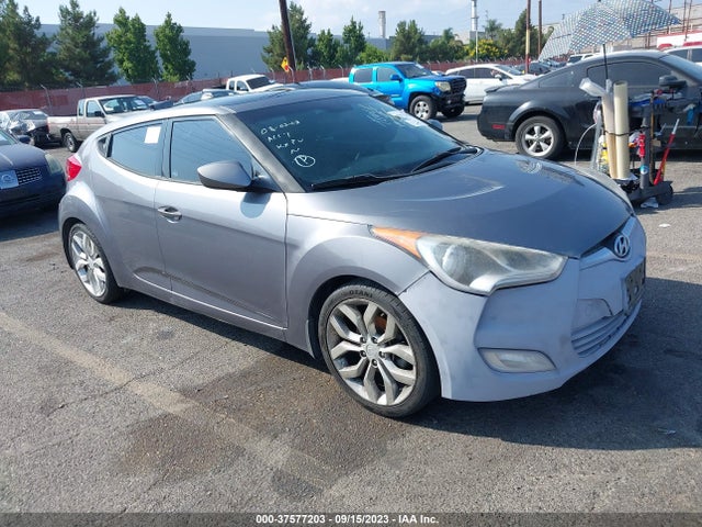 2013 HYUNDAI VELOSTER W/BLACK INT VIN: KMHTC6AD9DU172675