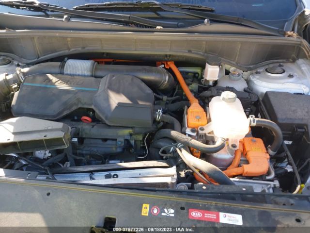 KNDRG4LG6M5053975 KIA Sorento Hybrid S