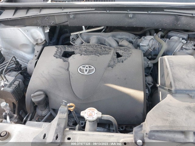 Toyota Highlander Le 2018 5TDBZRFH3JS884790 Image 10