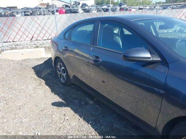 3KPF24AD5ME329965 KIA Forte Lxs