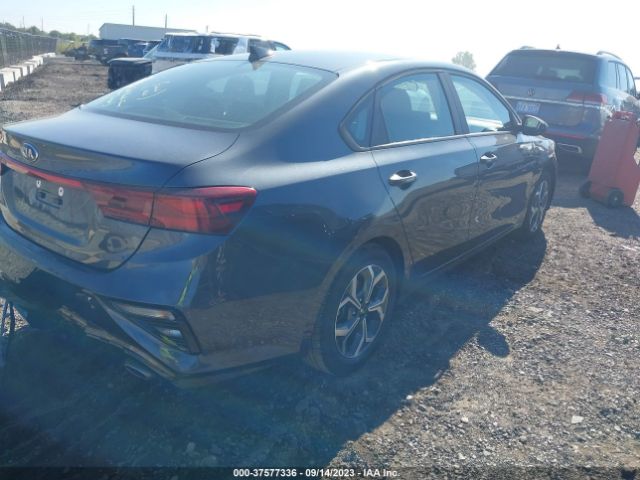 3KPF24AD5ME329965 KIA Forte Lxs
