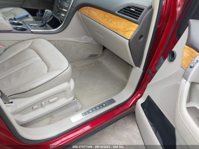 2LMDJ6JK8FBL29358 Lincoln MKX