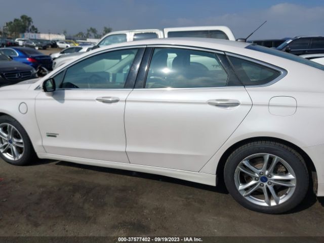 3FA6P0SU3GR320953 Ford Fusion Energi Titanium
