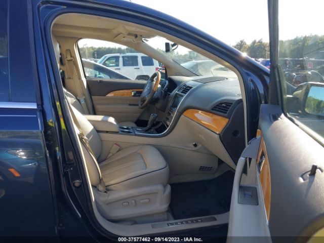 2LMDJ8JK2EBL01128 Lincoln MKX
