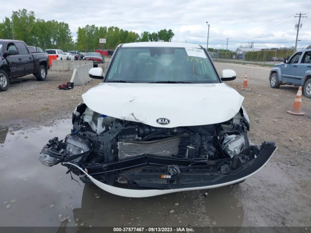 KNDJ63AU8M7786410 KIA Soul Gt-line