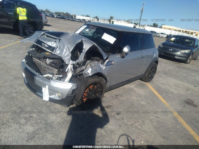 2007 MINI COOPER HARDTOP WMWMF73527TL86457 Photo 1