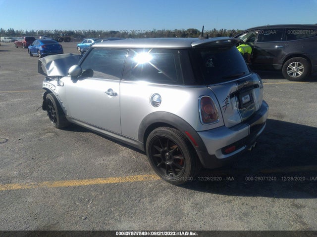 2007 MINI COOPER HARDTOP WMWMF73527TL86457 Photo 2