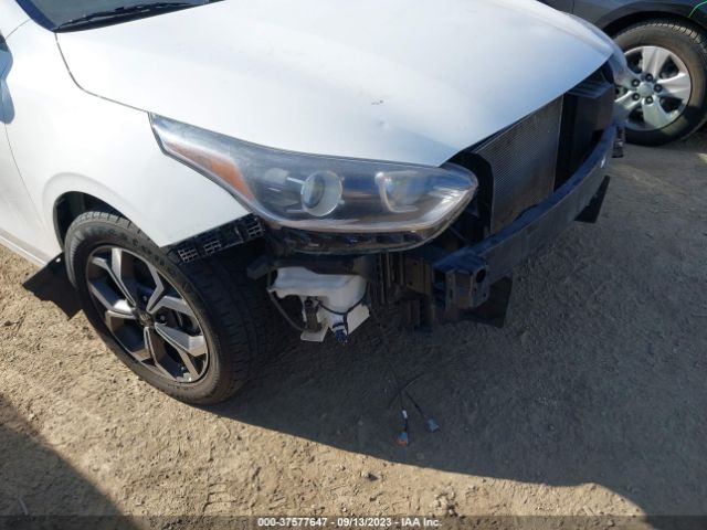 3KPF24AD3ME315403 KIA Forte Lxs