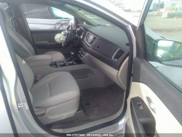 KNDMB5C15L6654717 KIA SEDONA LX