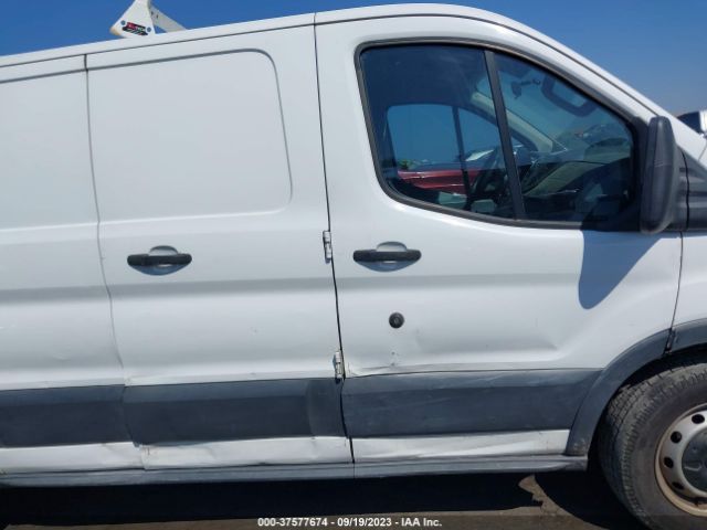 1FTNR1ZM3FKA85890 Ford TRANSIT CARGO VAN