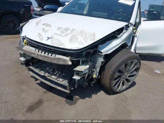 7SAYGDEF8NF543157 Tesla Model Y Performance