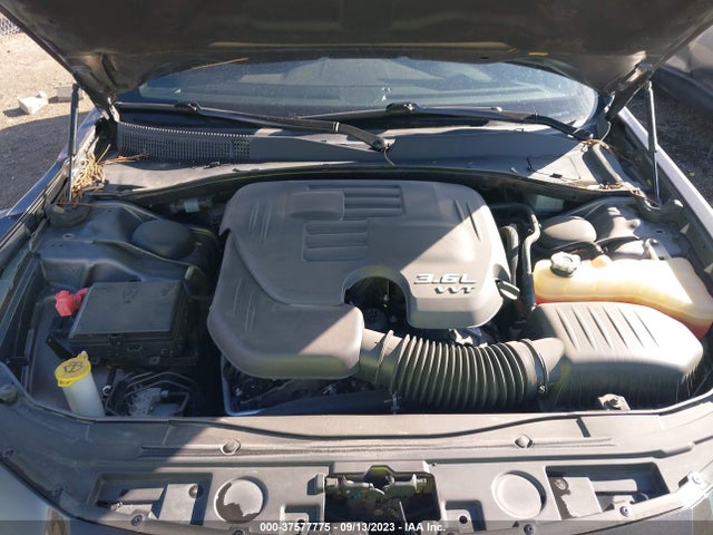 Chrysler 300 300s 2018 2C3CCAGG8JH300125 Image 10