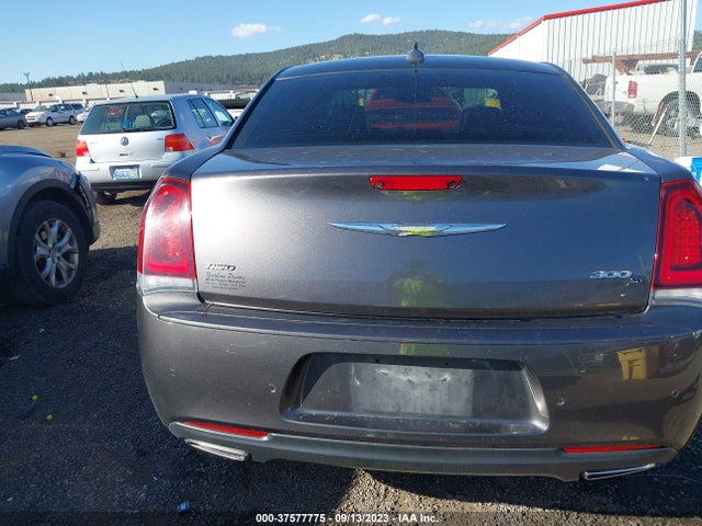 Chrysler 300 300s 2018 2C3CCAGG8JH300125 Image 16