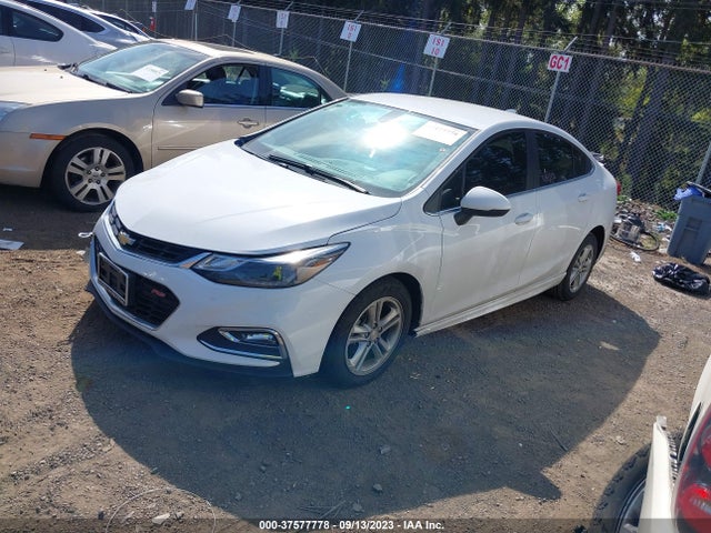 Chevrolet CRUZE LT 2017 1G1BE5SM8H7264313 Image 2