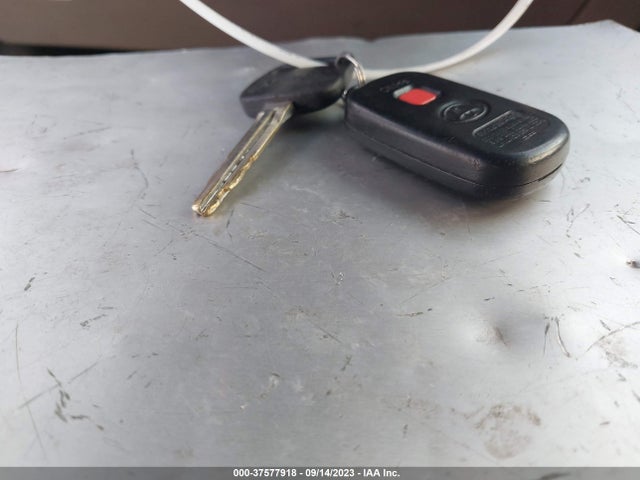 2003 TOYOTA CAMRY LE VIN: 4T1BE32KX3U763856