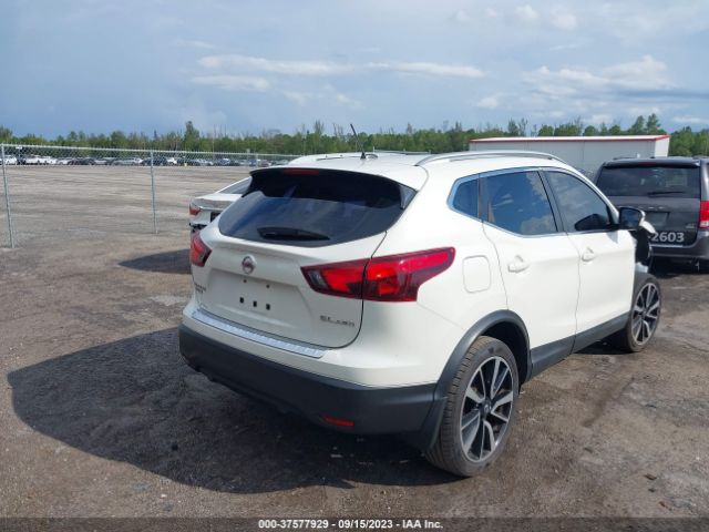JN1BJ1CR2JW210879 Nissan Rogue Sport Sl