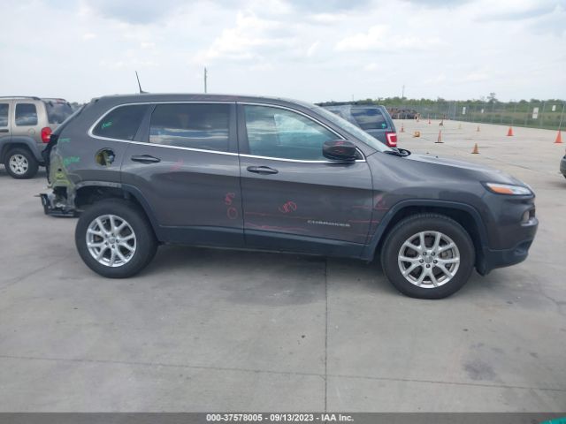 1C4PJLLX2JD519843 Jeep Cherokee Latitude Plus