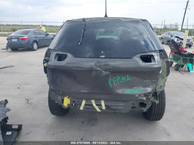 1C4PJLLX2JD519843 Jeep Cherokee Latitude Plus