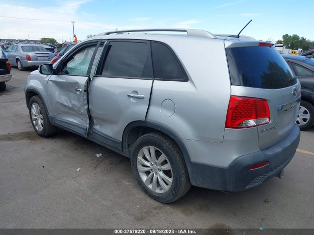 2011 KIA SORENTO LX V6 VIN: 5XYKTDA25BG047626