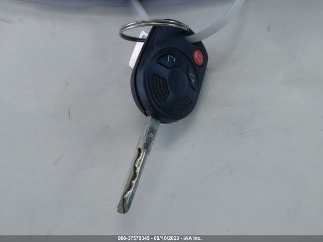 1FMCU0GXXEUA70914 Ford ESCAPE SE