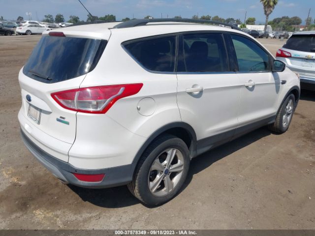 1FMCU0GXXEUA70914 Ford ESCAPE SE