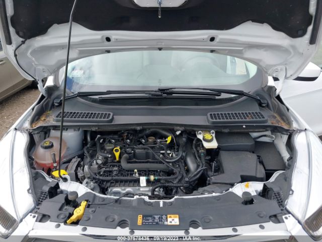 1FMCU9GD7KUA08330 Ford ESCAPE SE