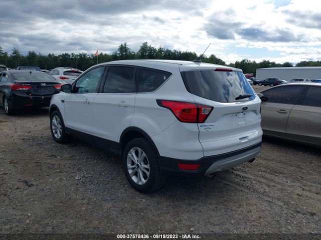 1FMCU9GD7KUA08330 Ford ESCAPE SE