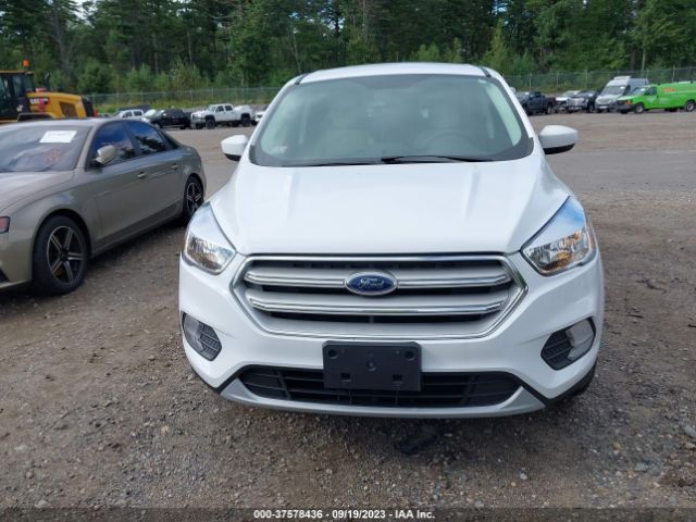 1FMCU9GD7KUA08330 Ford ESCAPE SE