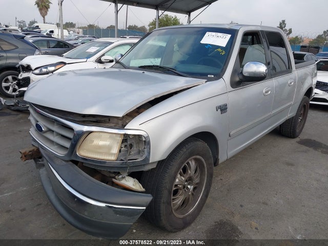 2001 FORD F-150 SUPERCREW XLT/LARIAT VIN: 1FTRW07W51KD69216