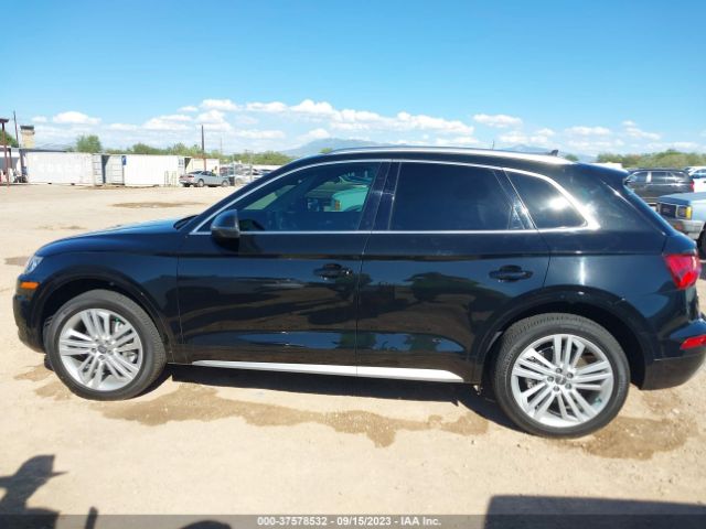 WA1BNAFYXK2065601 Audi Q5 Premium Plus
