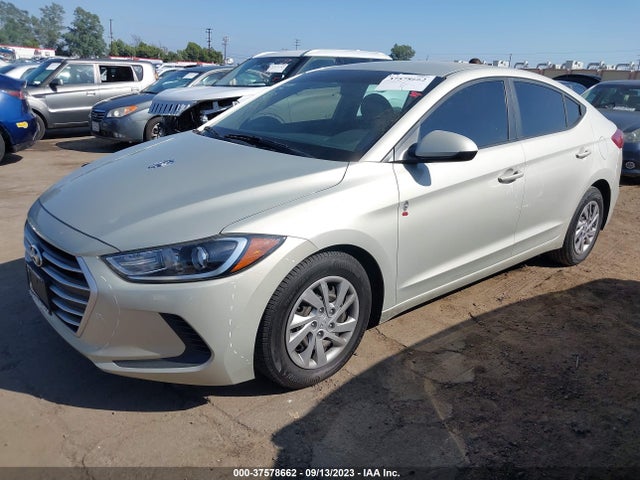 Hyundai ELANTRA SE 2017 KMHD74LFXHU110705 Image 2