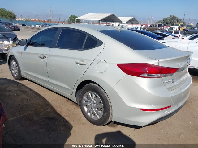 Hyundai ELANTRA SE 2017 KMHD74LFXHU110705 Image 3