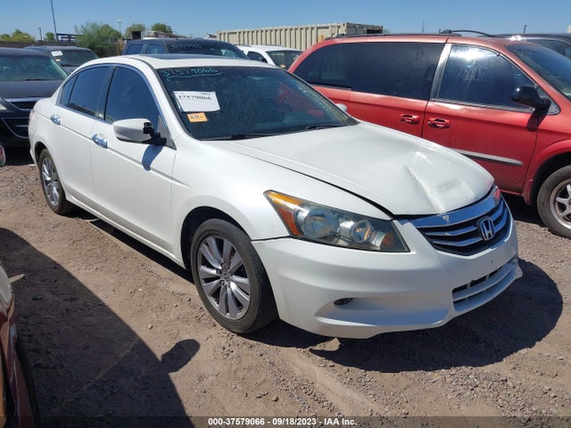 2011 HONDA ACCORD SDN EX-L VIN: 1HGCP3F83BA006123