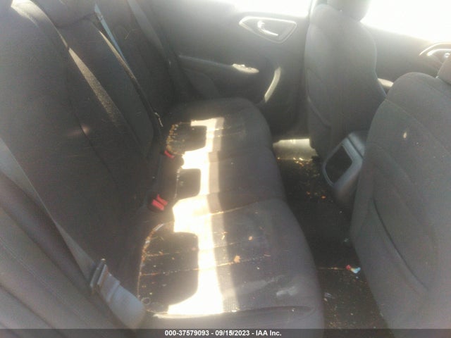 1C3CCCABXFN713915 Chrysler 200 Limited