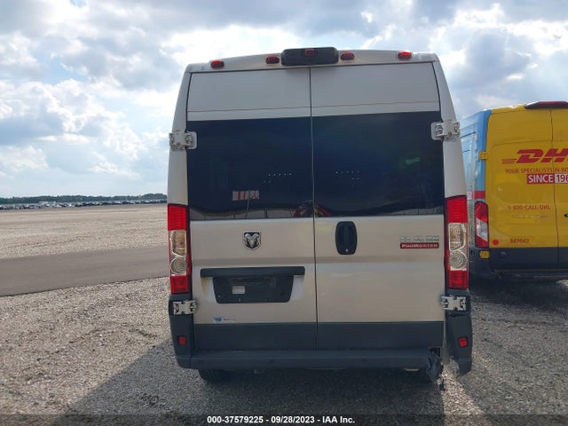 RAM Promaster Window Van 2018 3C6TRVPG7JE143708 Image 16