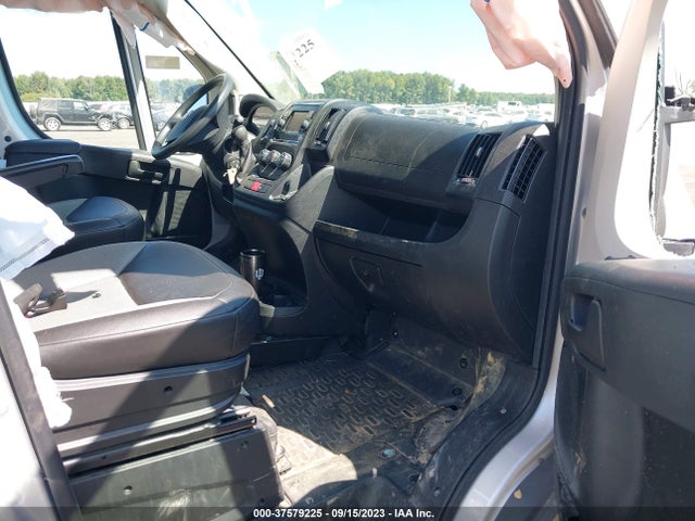 RAM Promaster Window Van 2018 3C6TRVPG7JE143708 Image 5