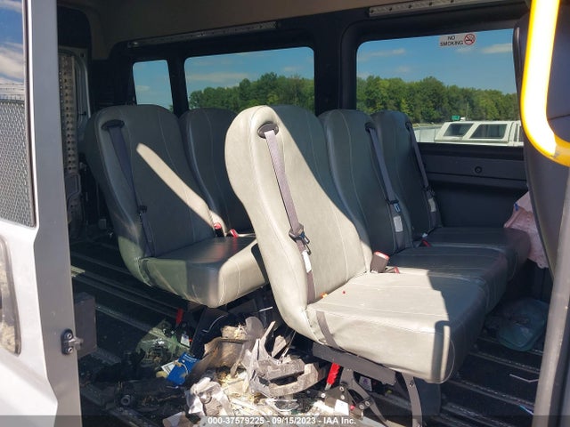 RAM Promaster Window Van 2018 3C6TRVPG7JE143708 Image 8