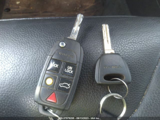 2004 VOLVO S60 YV1RS61T142334488 Photo 10