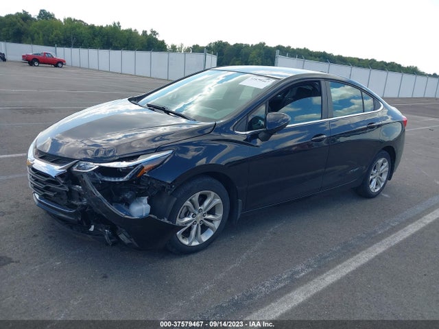 Chevrolet CRUZE LT 2019 1G1BE5SM1K7103762 Image 2