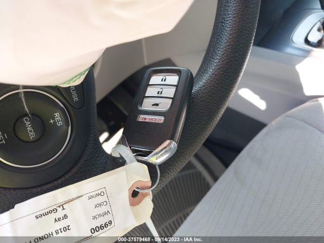 Honda PILOT LX 2018 5FNYF6H15JB066015 Image 11