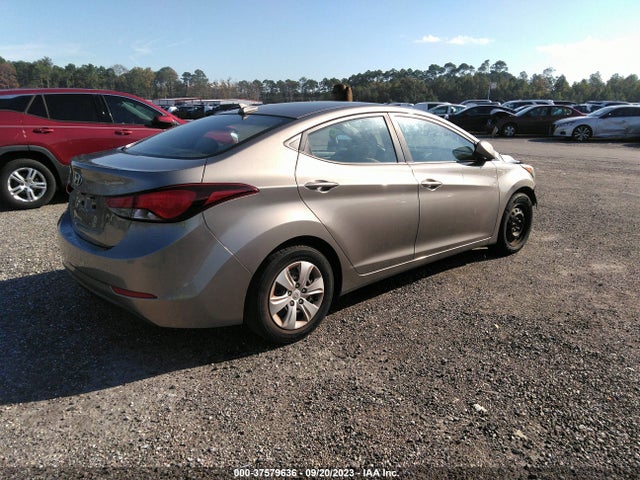 2016 HYUNDAI ELANTRA SE VIN: 5NPDH4AE4GH738229