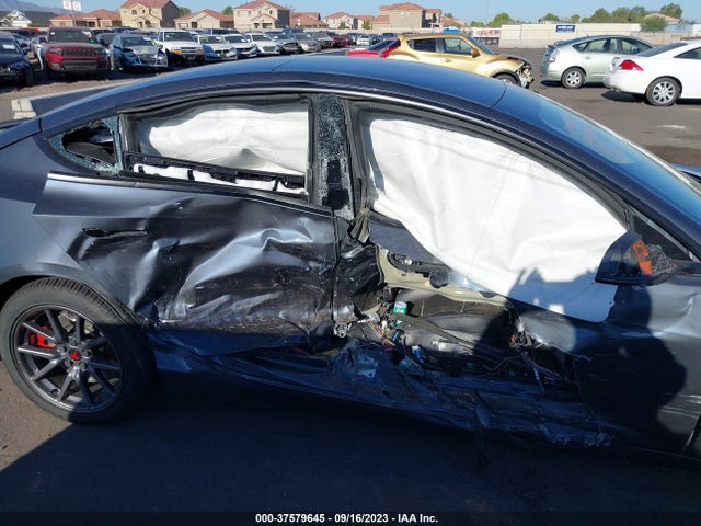 2018 Tesla 3, VIN: 5YJ3E1EA0JF036327