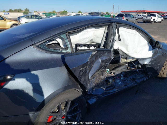 2018 Tesla 3, VIN: 5YJ3E1EA0JF036327